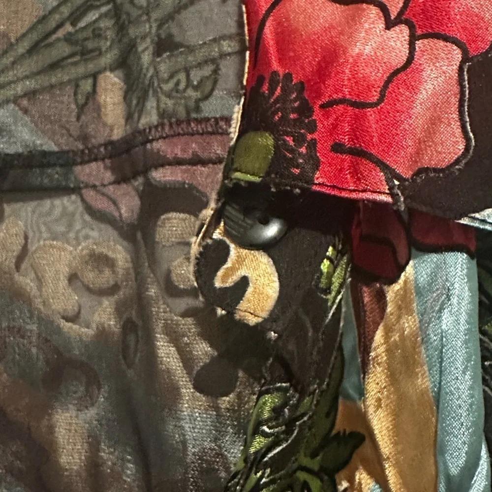 Vikki Vi Multicolor Floral Jacket - Picture 3 of 5